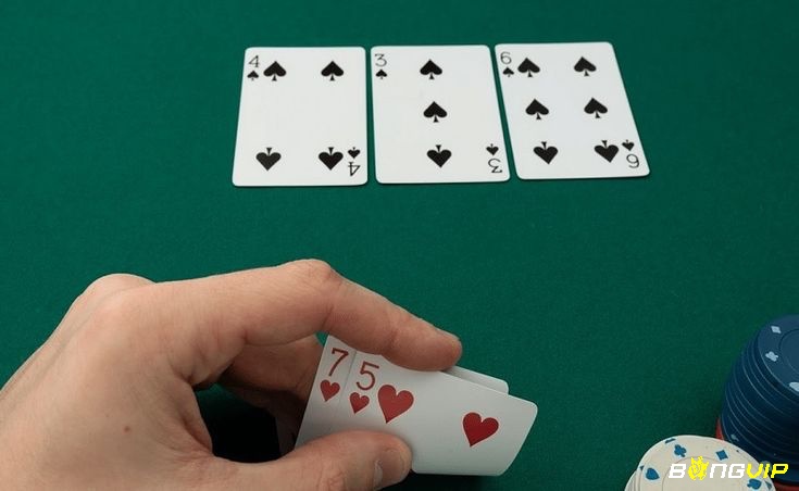 Bài rác trong Poker là những lá bài gây nguy hiểm và yếu thế cho người chơi