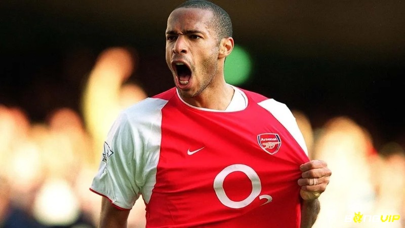 Thierry Henry là một tiền đạo sở hữu khả năng kiến tạo đỉnh cao nhất Arsenal