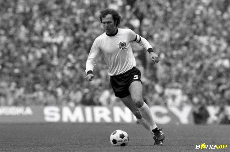 Beckenbauer là một trong những trung vệ nổi bật nhất trong lịch sử World Cup